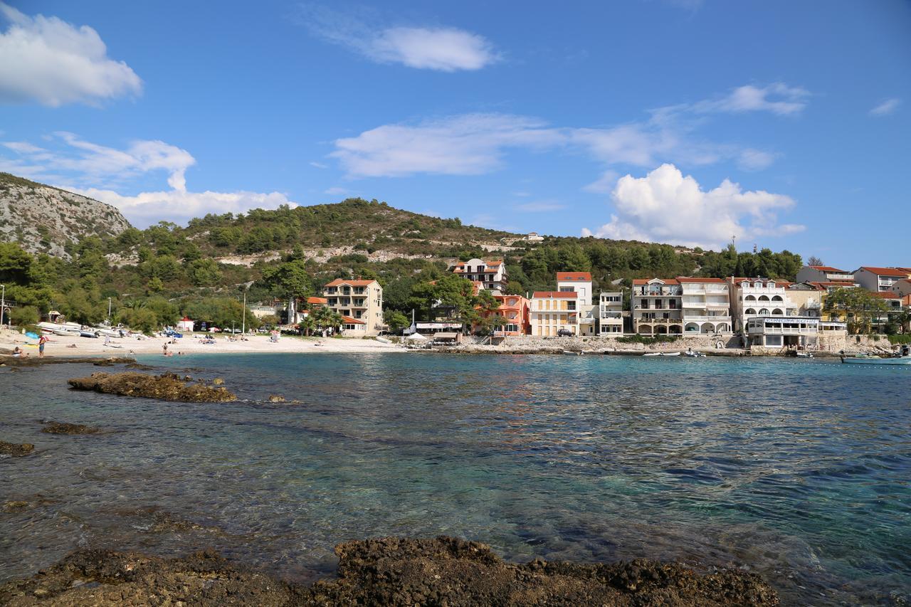 Apartments Dragica Milna  Eksteriør billede