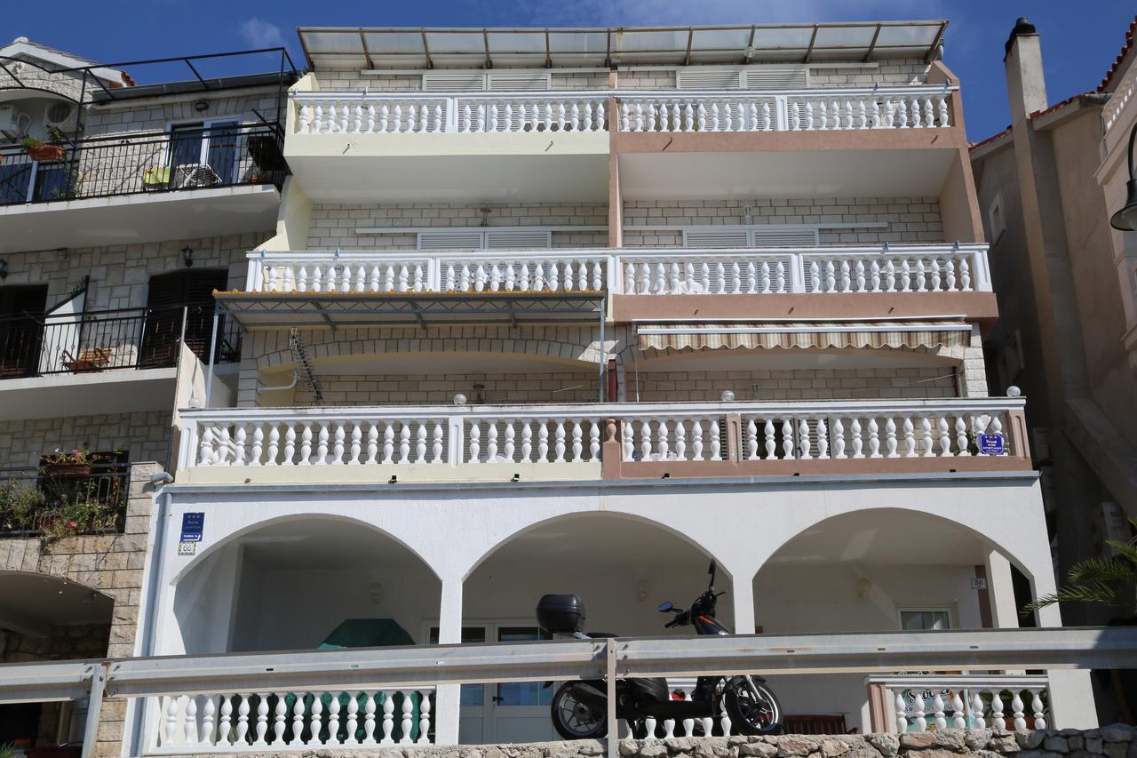 Apartments Dragica Milna  Eksteriør billede